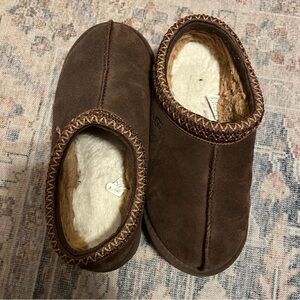 UGG Dark Chocolate Brown Cocoa Tasman Slippers